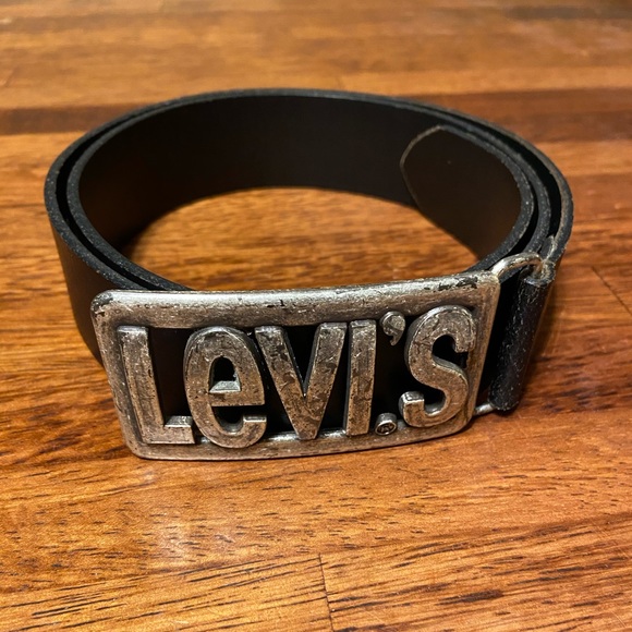 Levi’s Black Leather Belt 34